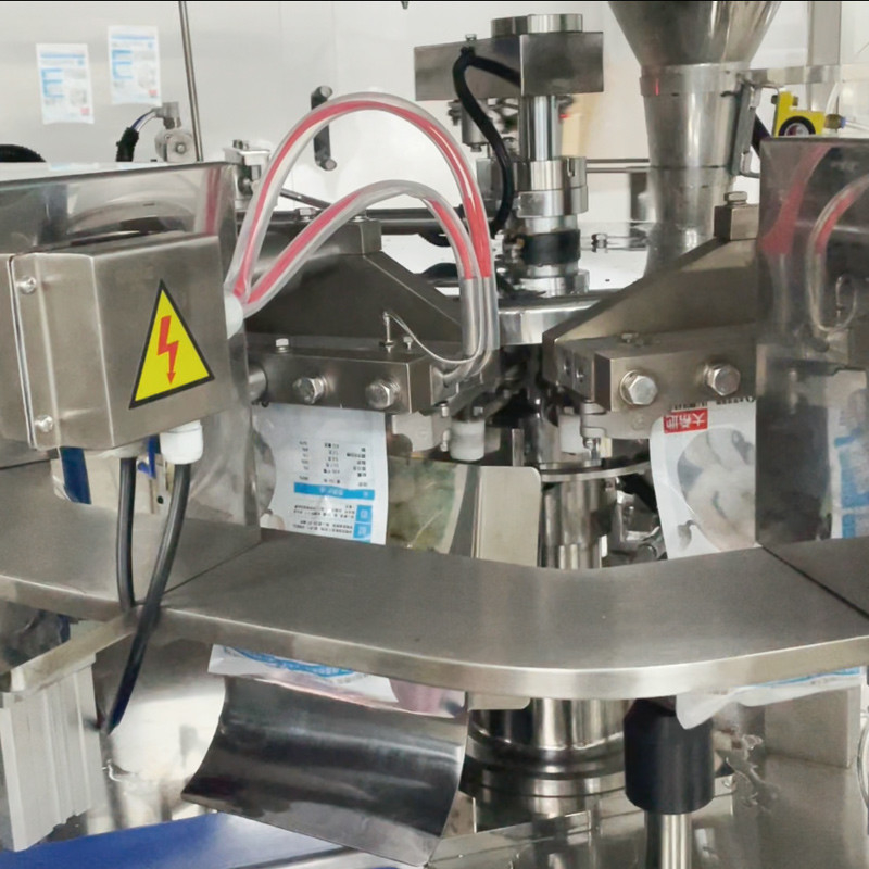 Teknologi penimbang dinamis dan penimbang presisi kombinasi sempurna untuk mesin kemasan makanan beku