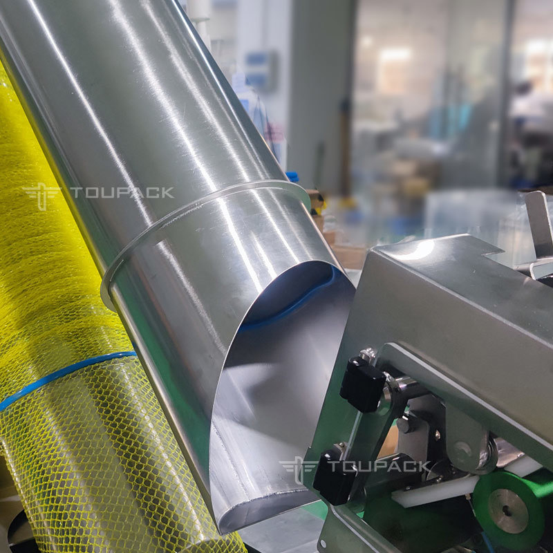 Mesin Pengemas Kantong Jaring Bawang Putih dengan Staples Semi Otomatis Mesin Pengemas Penjepit Kantong Jaring Jahe